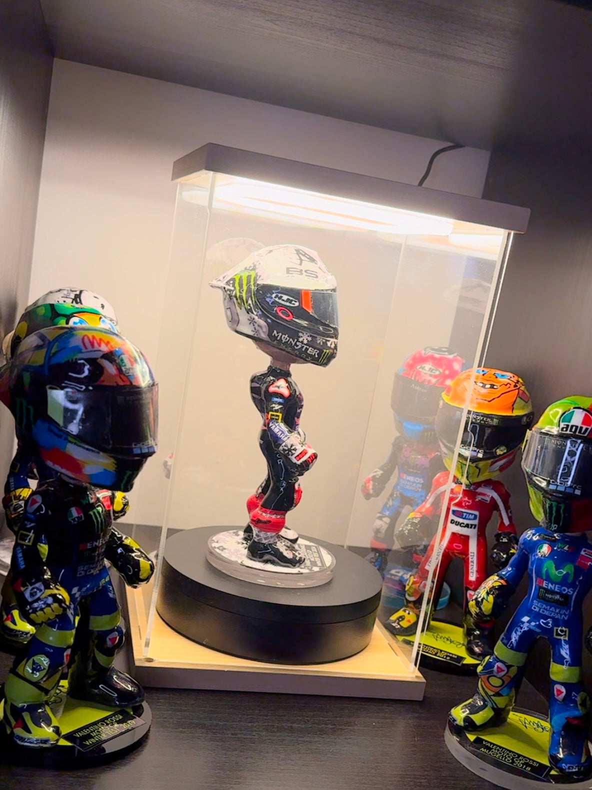 Expositor + Figura