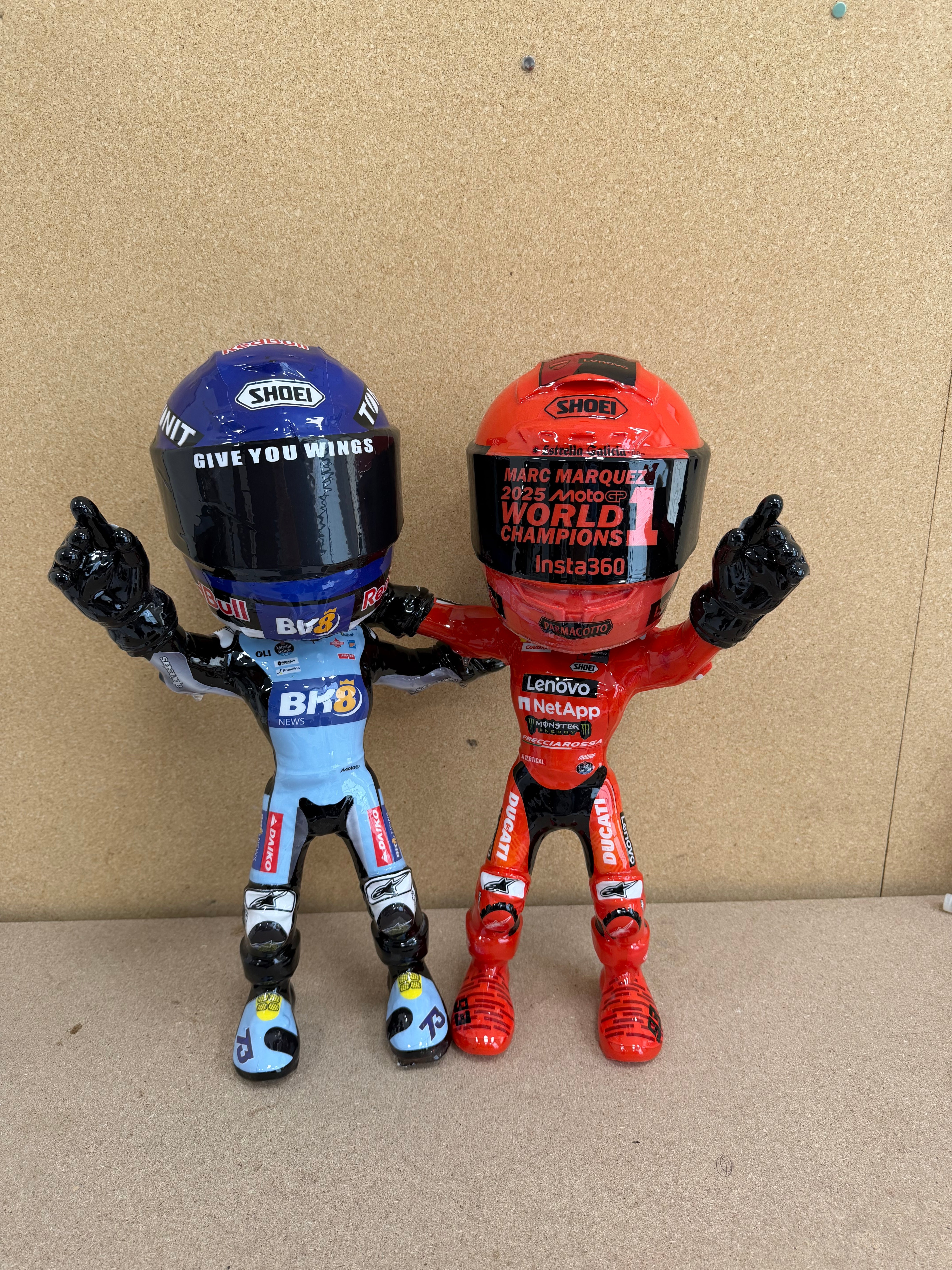 Hermanos Márquez 60cm